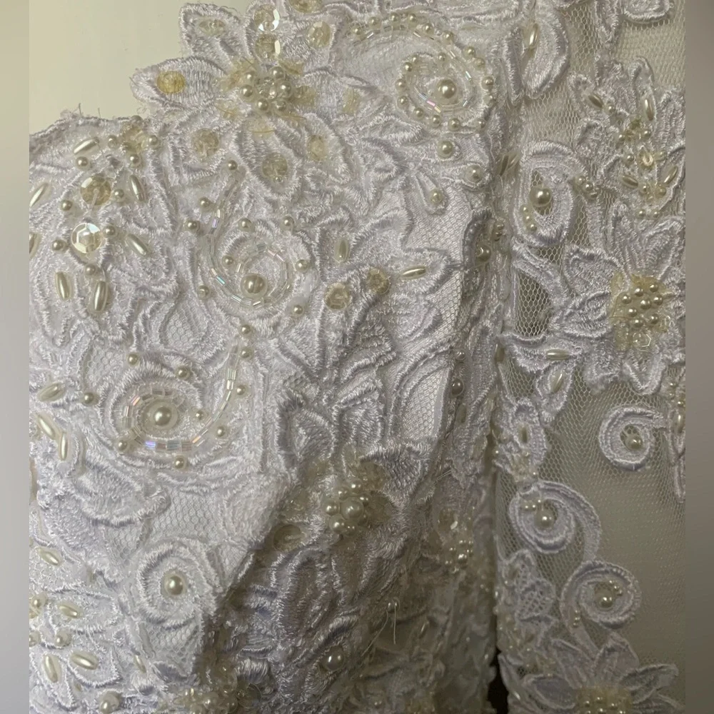 Pre loved 🥰 Morilee Vintage, minimal Raw Silk Wedding Dress. - Picture 15 of 15